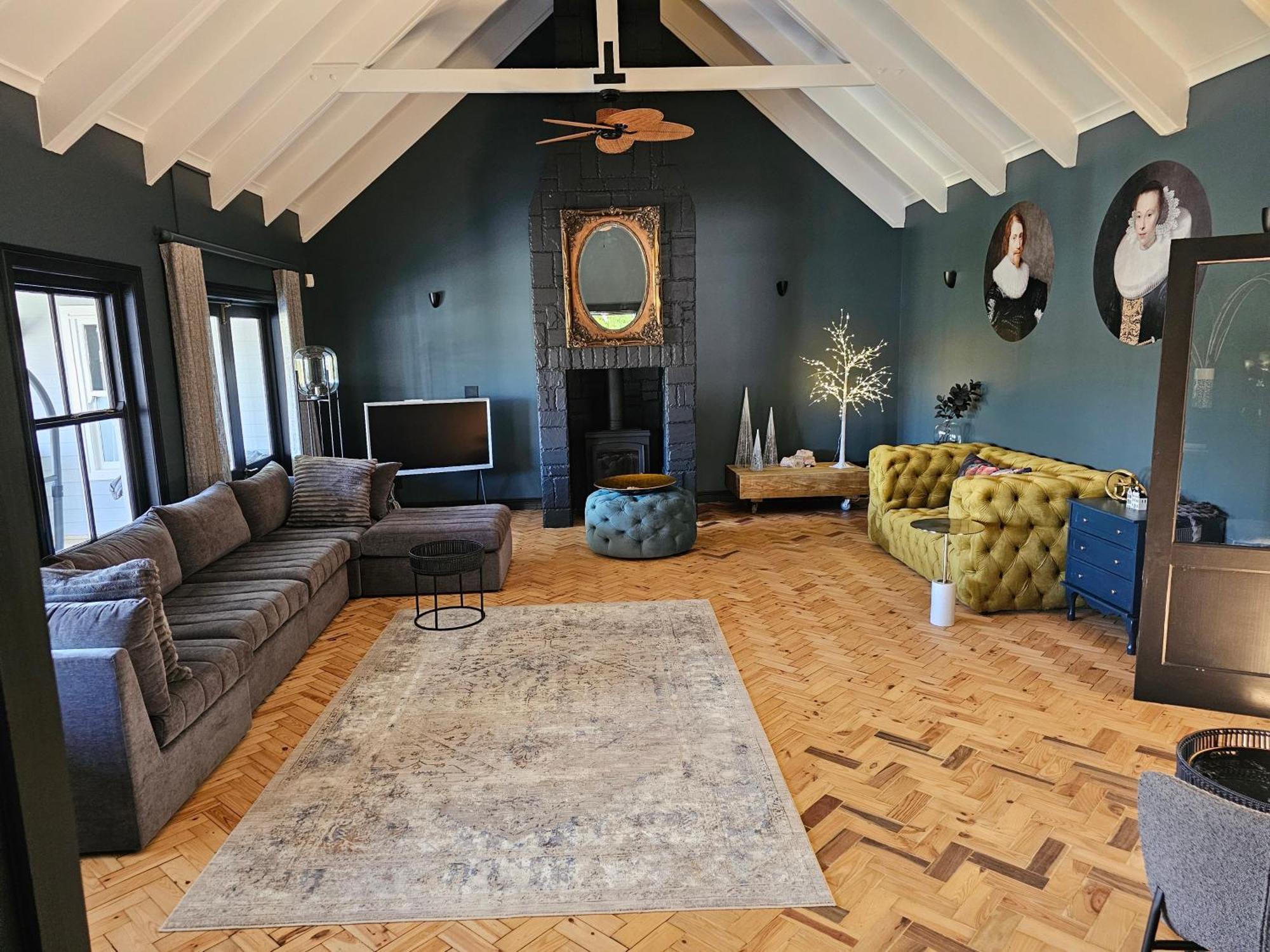 Die Heerenhuys Guest Suites สเตลเลนบอช ภายนอก รูปภาพ