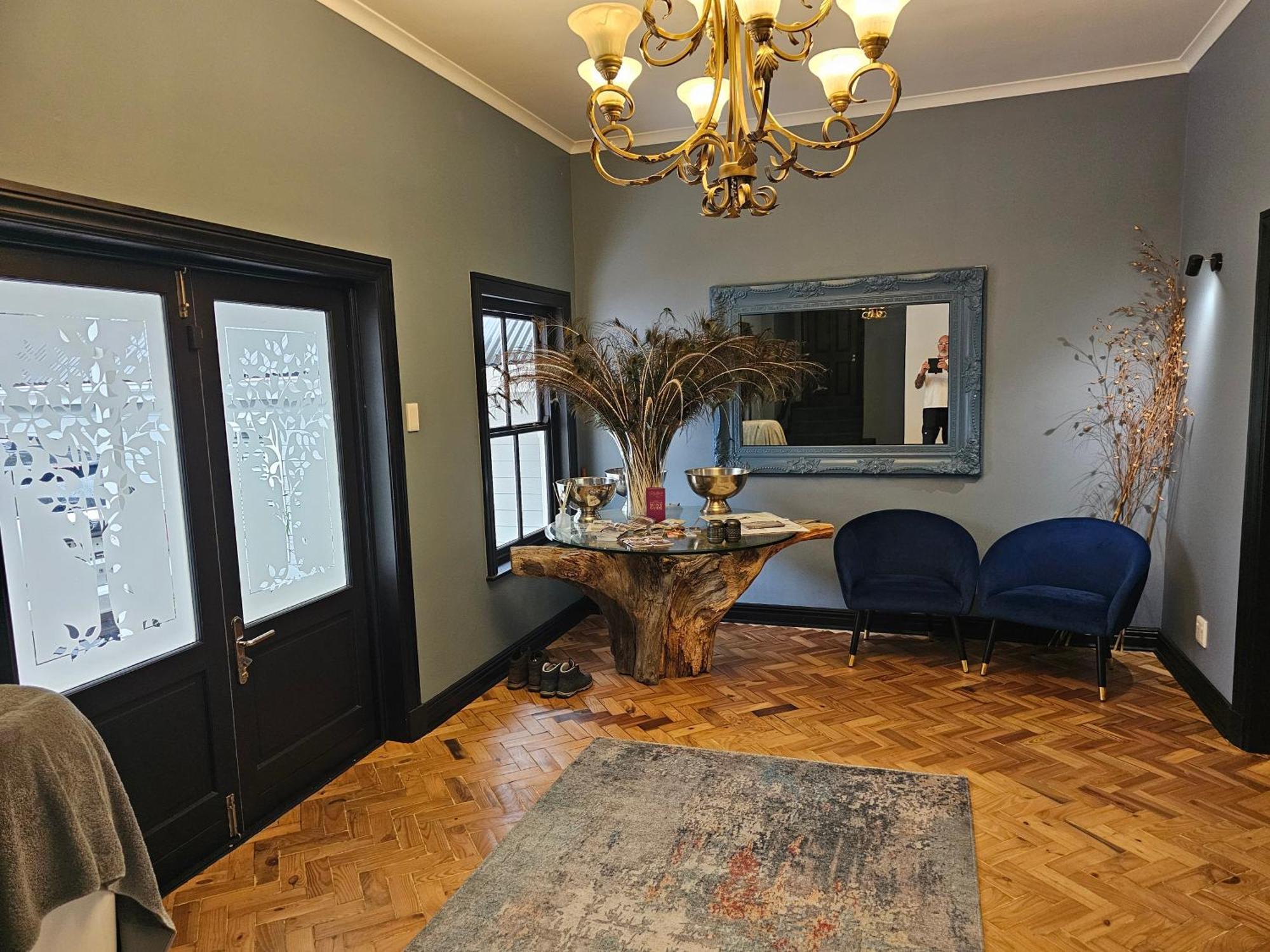 Die Heerenhuys Guest Suites สเตลเลนบอช ภายนอก รูปภาพ
