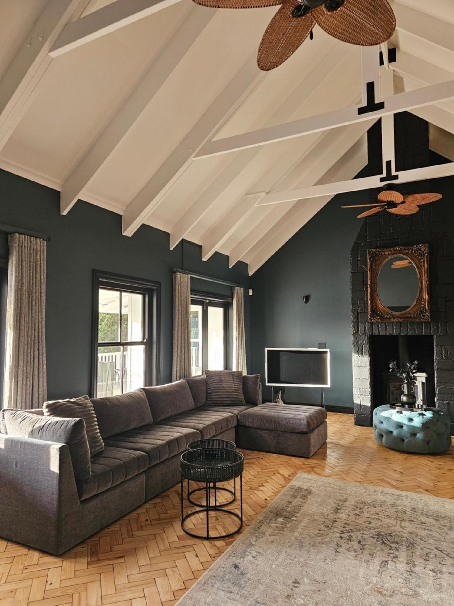 Die Heerenhuys Guest Suites สเตลเลนบอช ภายนอก รูปภาพ