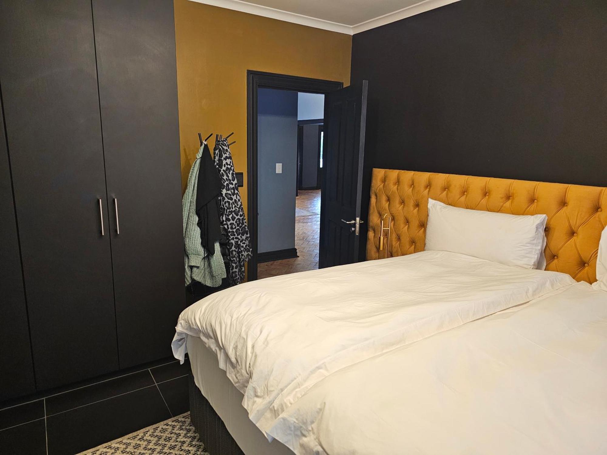 Die Heerenhuys Guest Suites สเตลเลนบอช ภายนอก รูปภาพ