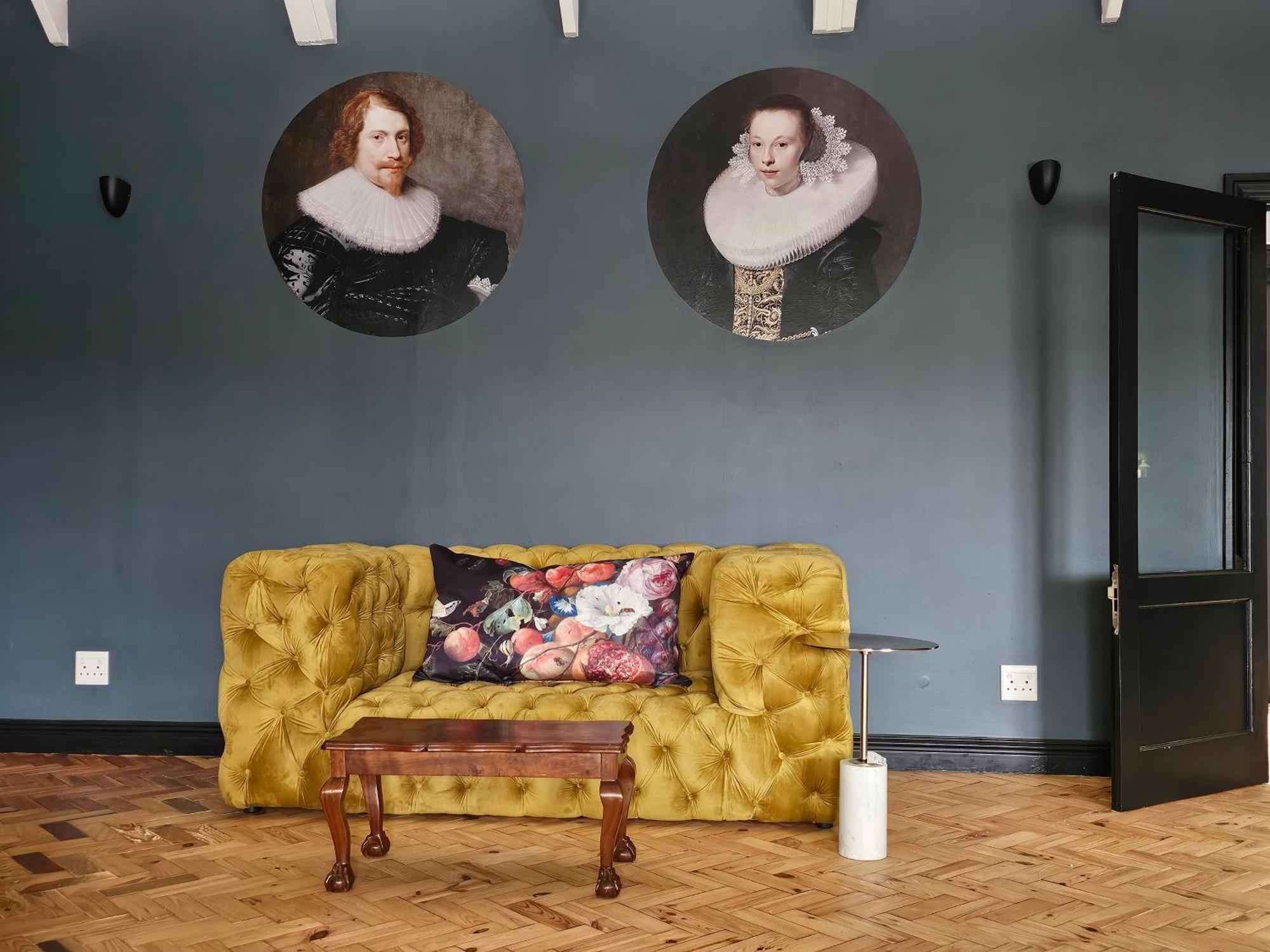 Die Heerenhuys Guest Suites สเตลเลนบอช ภายนอก รูปภาพ