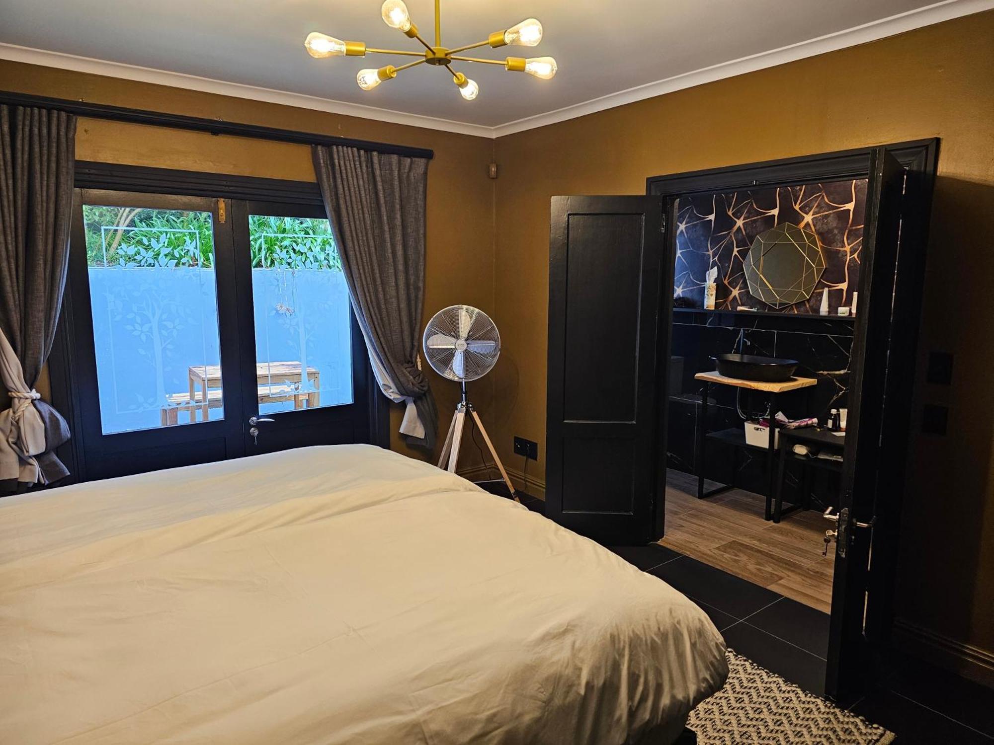 Die Heerenhuys Guest Suites สเตลเลนบอช ภายนอก รูปภาพ